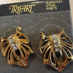 Vintage Trifari Gold Tone Rhinestone Earrings | Made in USA